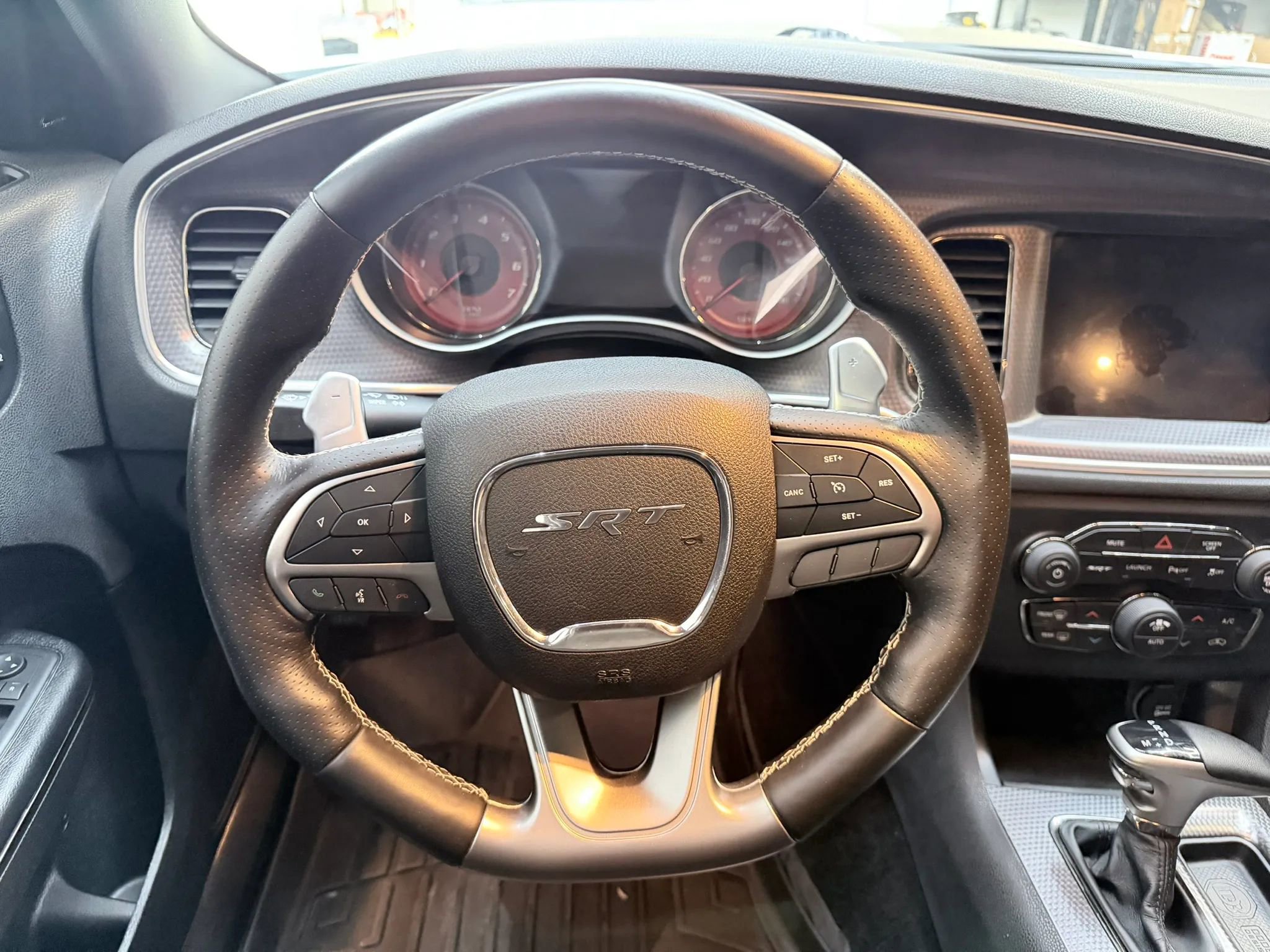 Used 2018 Dodge Charger SRT Hellcat w/ Harman/Kardon Audio Group RWD image 17