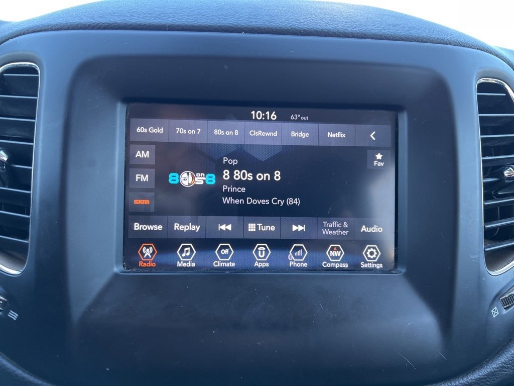 Used 2018 Jeep Compass Latitude w/ Popular Equipment Group image 11