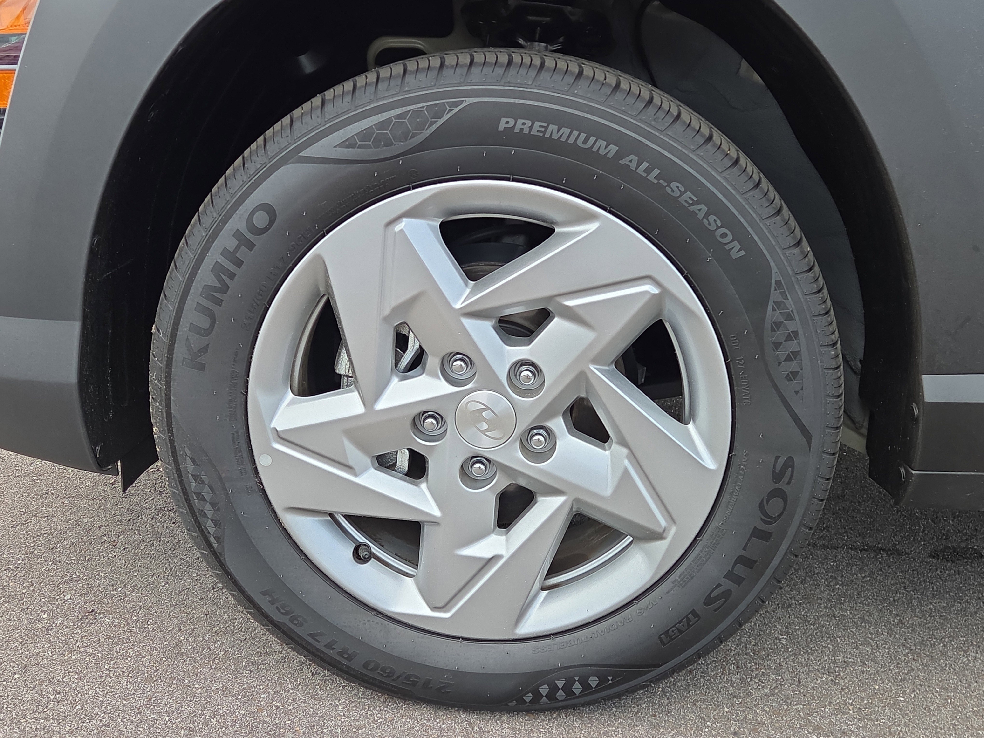 Certified 2026 Hyundai Kona SE FWD image 6