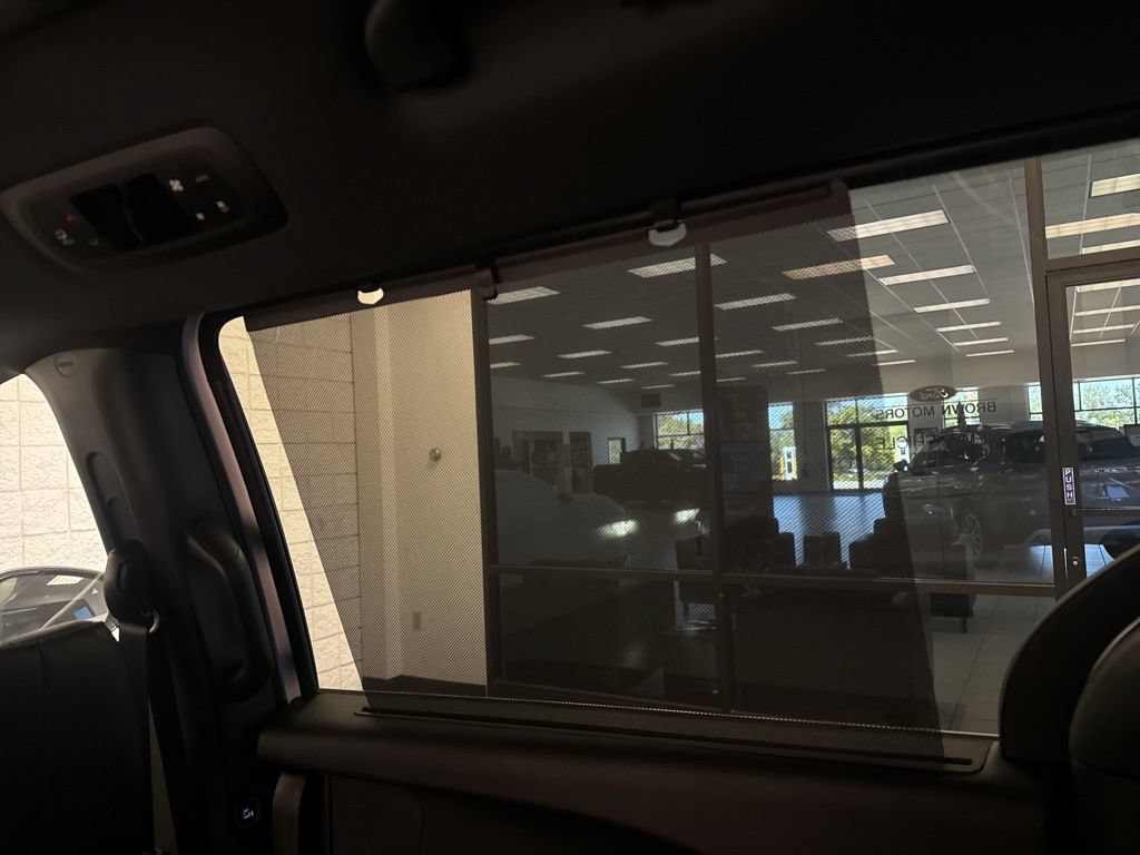 New 2027 Chrysler Pacifica Select AWD/4WD image 26