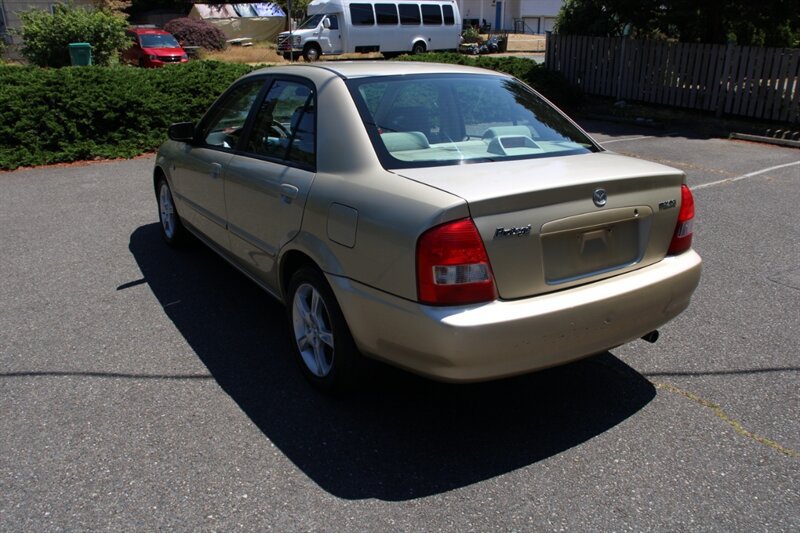 Used 2003 MAZDA Protege FWD image 4