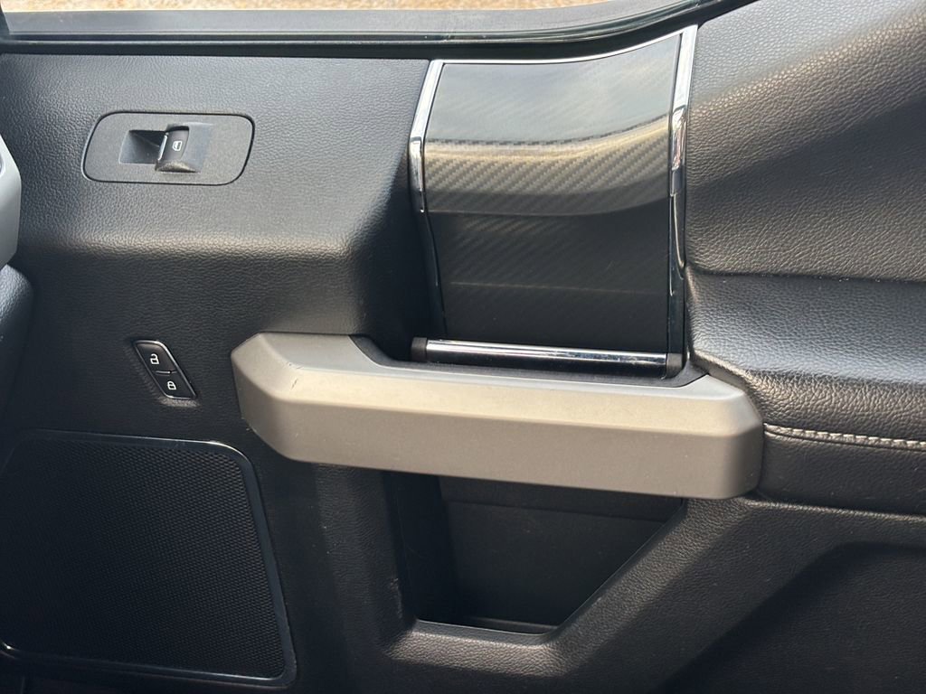 Used 2018 Ford F150 Lariat w/ Equipment Group 502A Luxury image 11