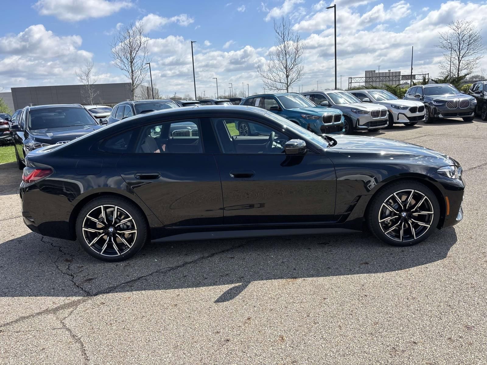 New 2026 BMW i4 xDrive40i w/ M Sport Package AWD/4WD image 4
