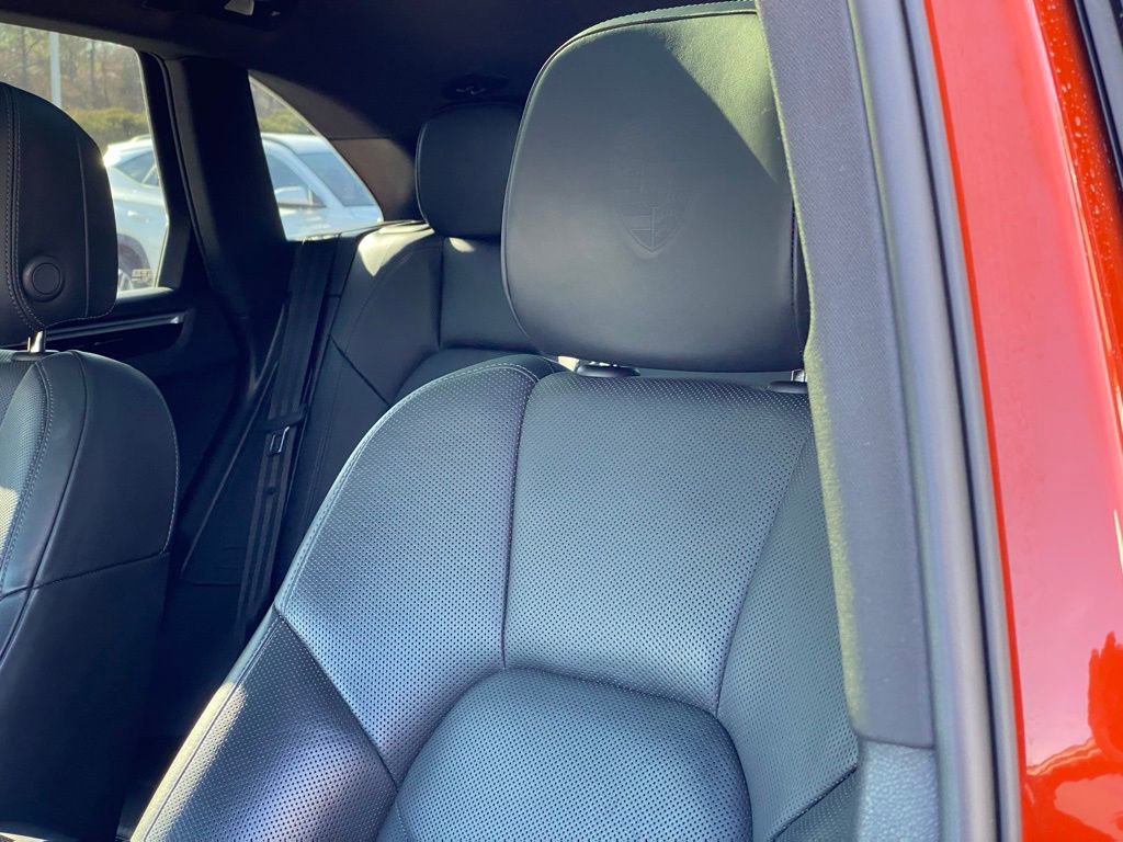 Used 2022 Porsche Macan AWD/4WD image 24