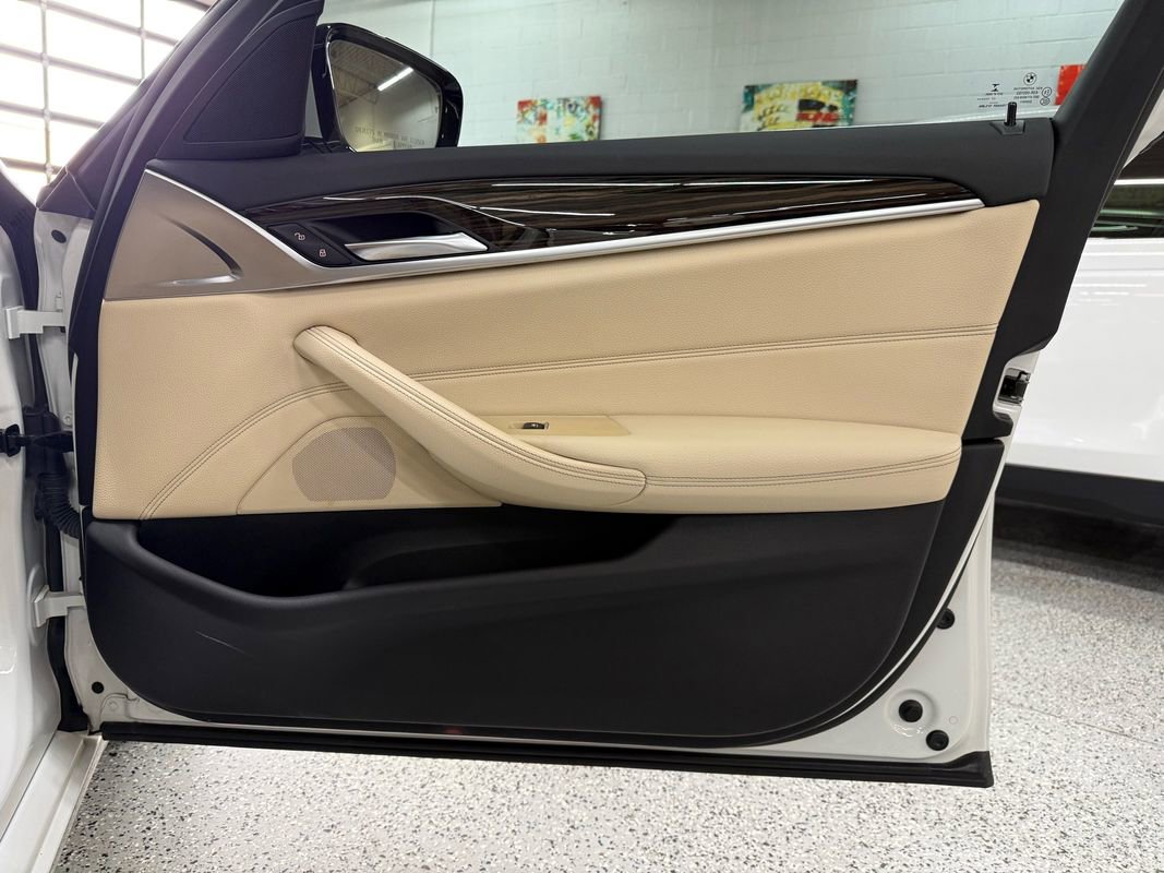 Used 2018 BMW 530i xDrive image 17