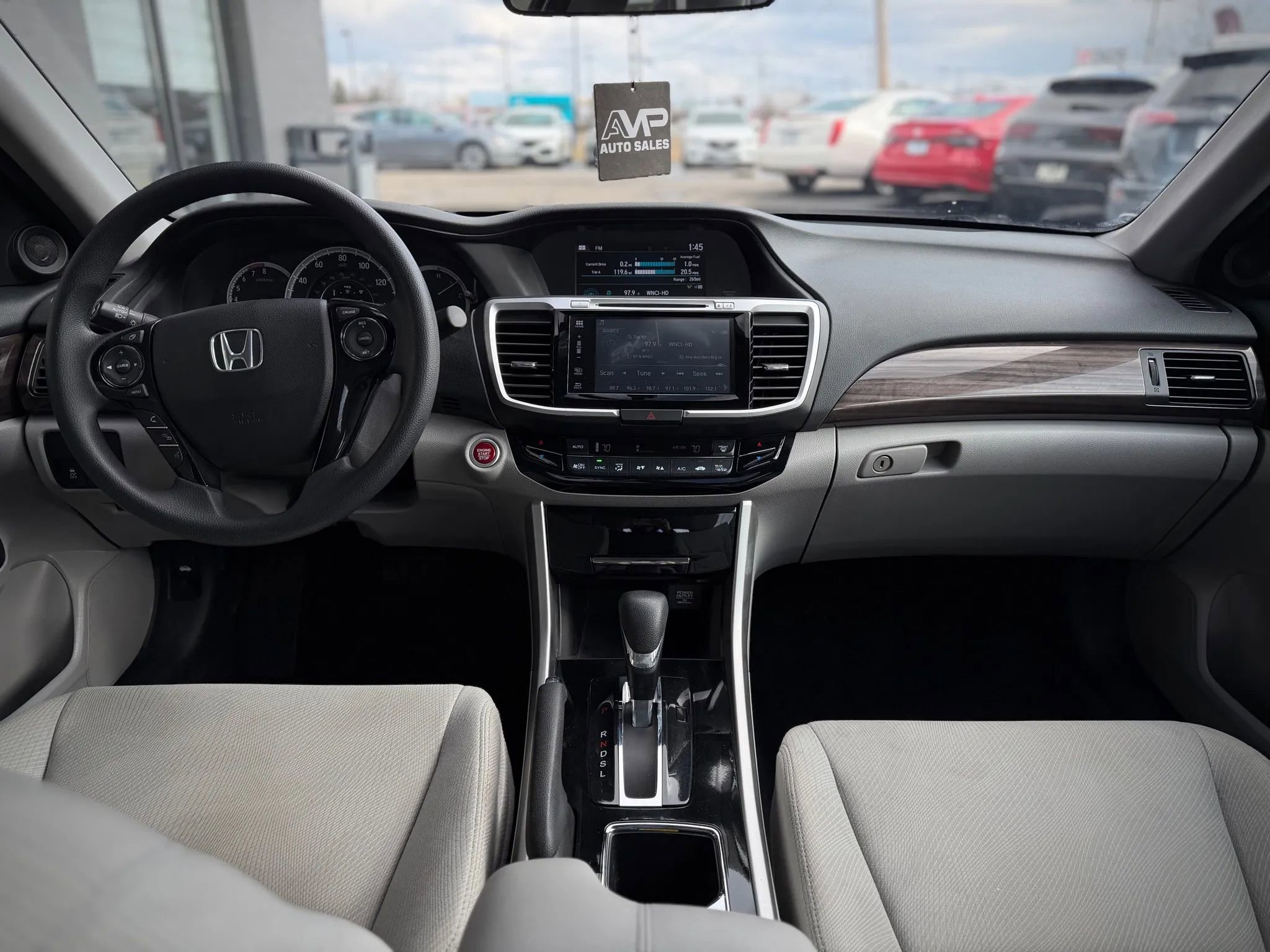 Used 2017 Honda Accord EX image 10