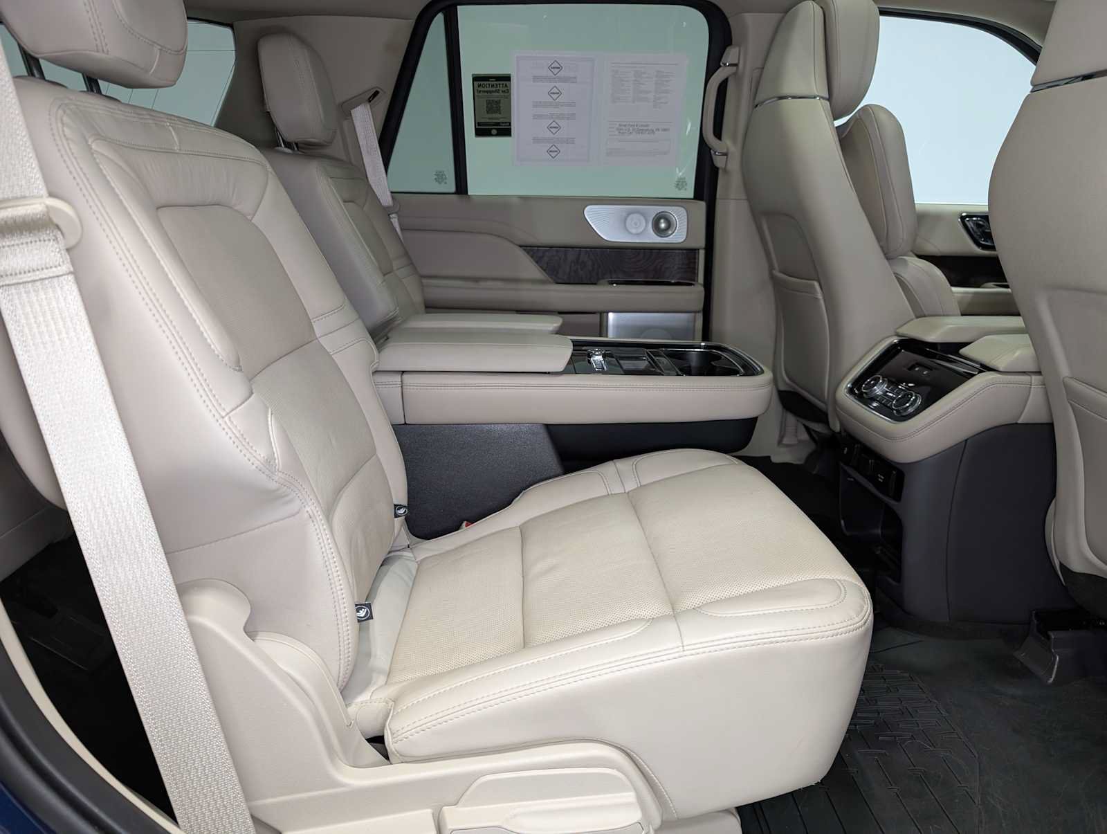 Used 2020 Lincoln Navigator Reserve w/ Luxury Package AWD/4WD image 43