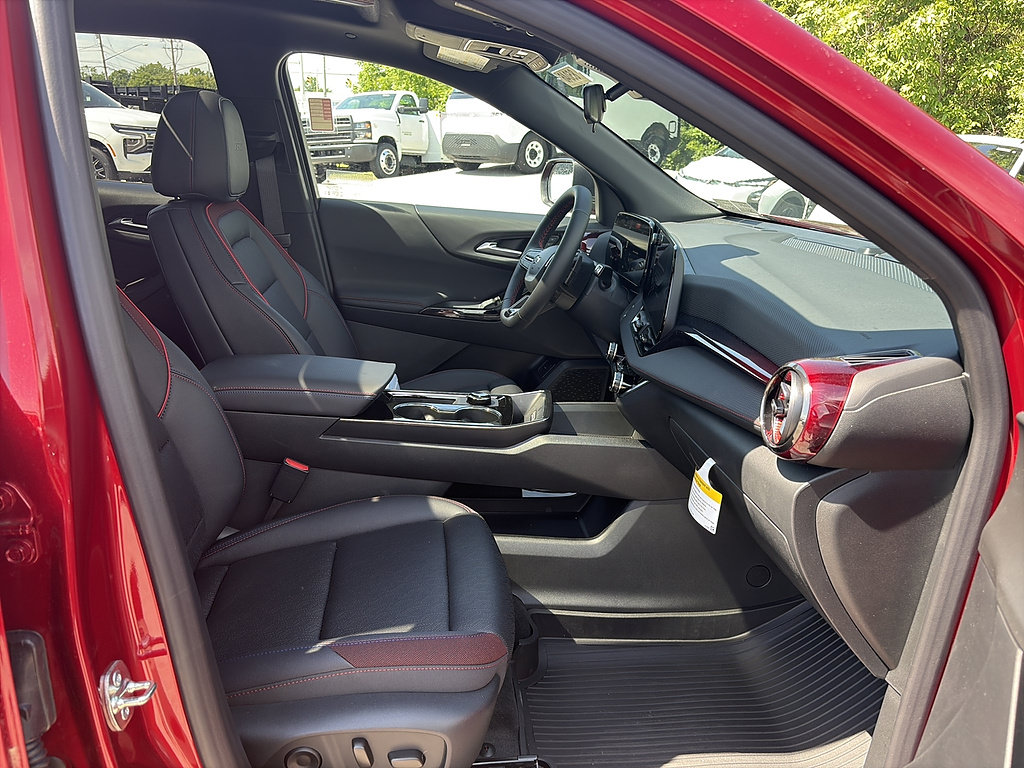 New 2026 Chevrolet Equinox RS w/ Convenience Package III AWD/4WD image 13
