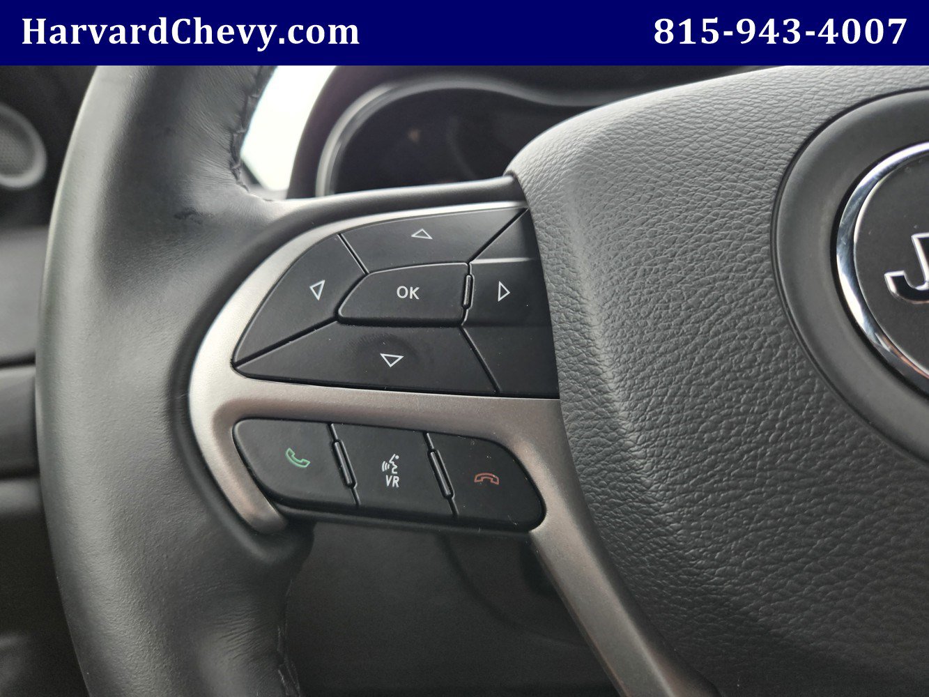Used 2021 Jeep Grand Cherokee Laredo AWD/4WD image 19