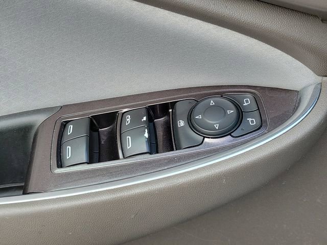 Used 2019 Chevrolet Malibu LT FWD image 16