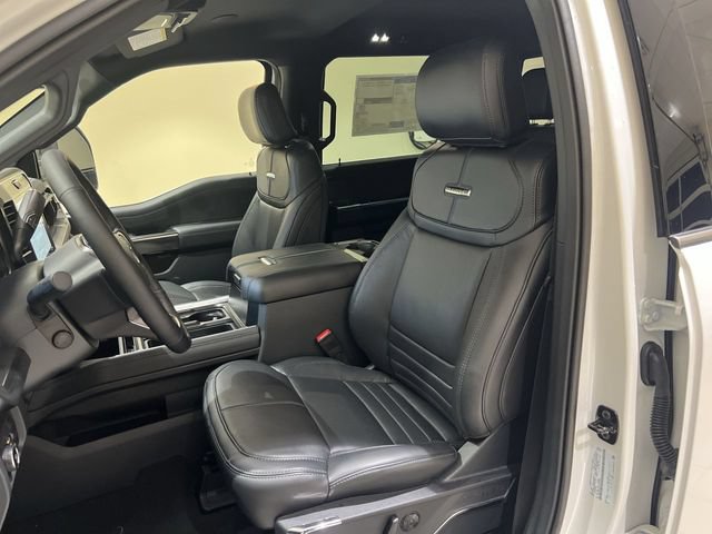 New 2027 Ford F550 4x4 Crew Cab image 17