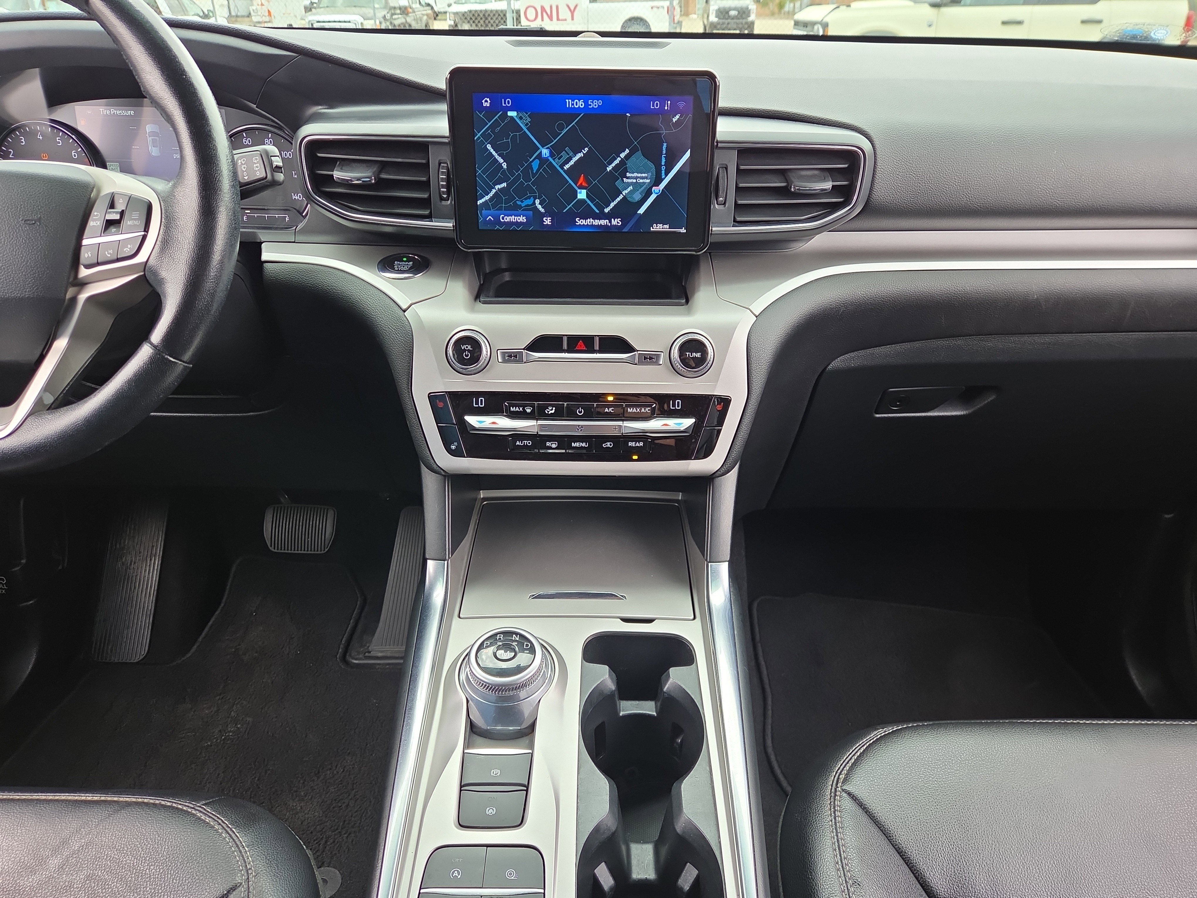 Used 2020 Ford Explorer XLT w/ Equipment Group 202A image 24