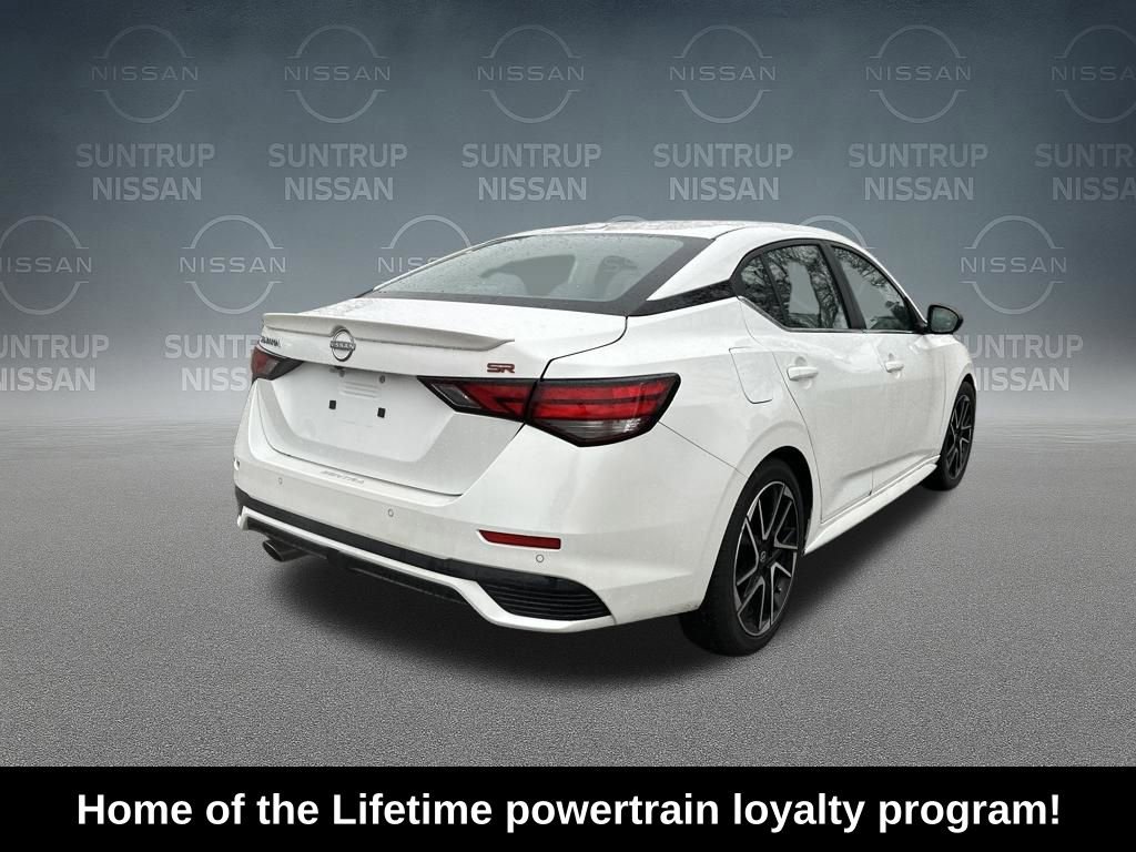 Used 2025 Nissan Sentra SR w/ SR Premium Package image 6