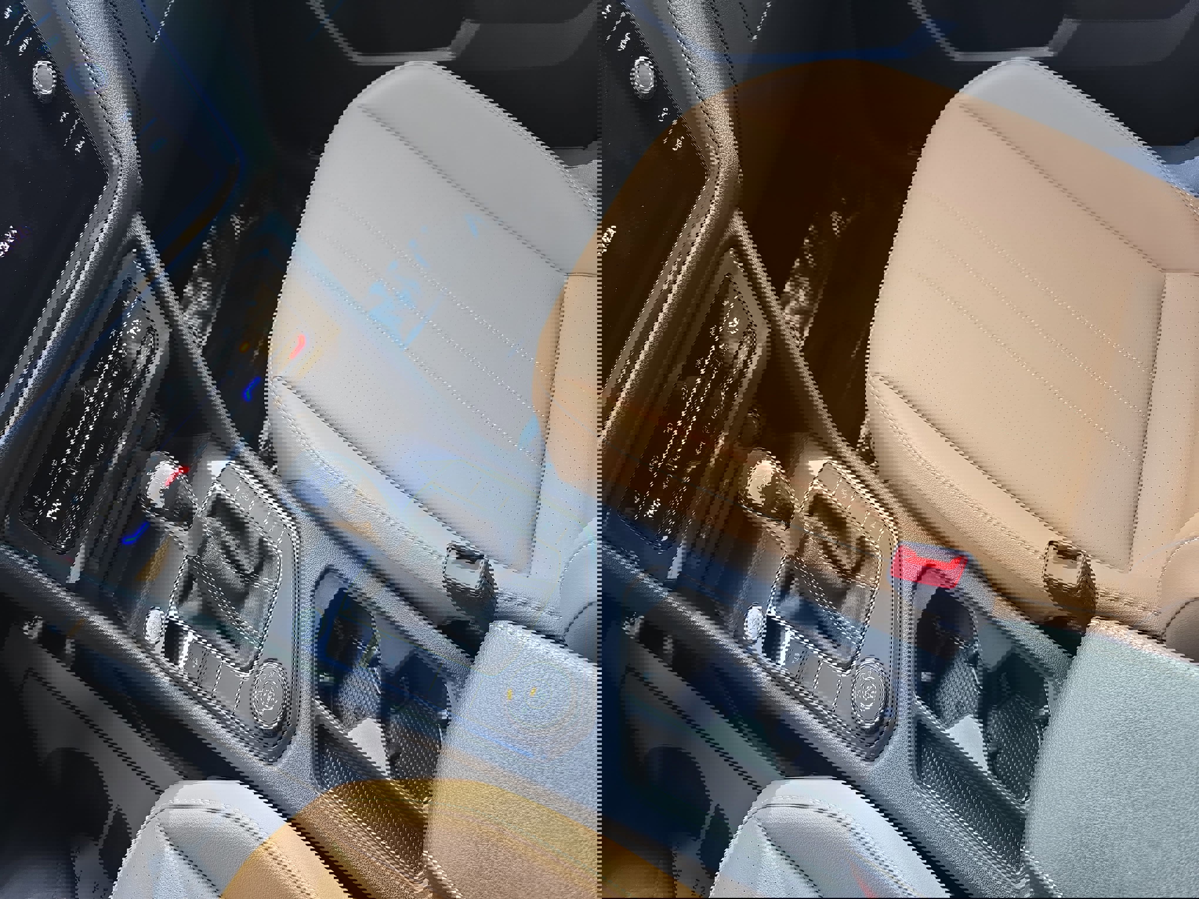 Used 2023 Volkswagen Tiguan SE R-Line image 24