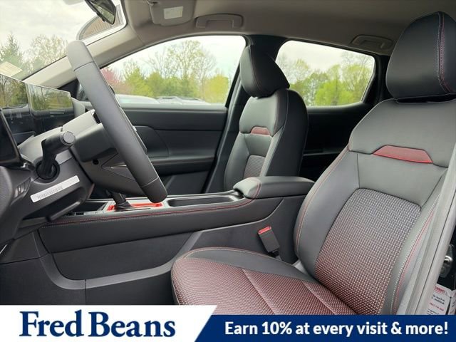 New 2026 Nissan Kicks SR w/ Cold Weather Package AWD/4WD image 10