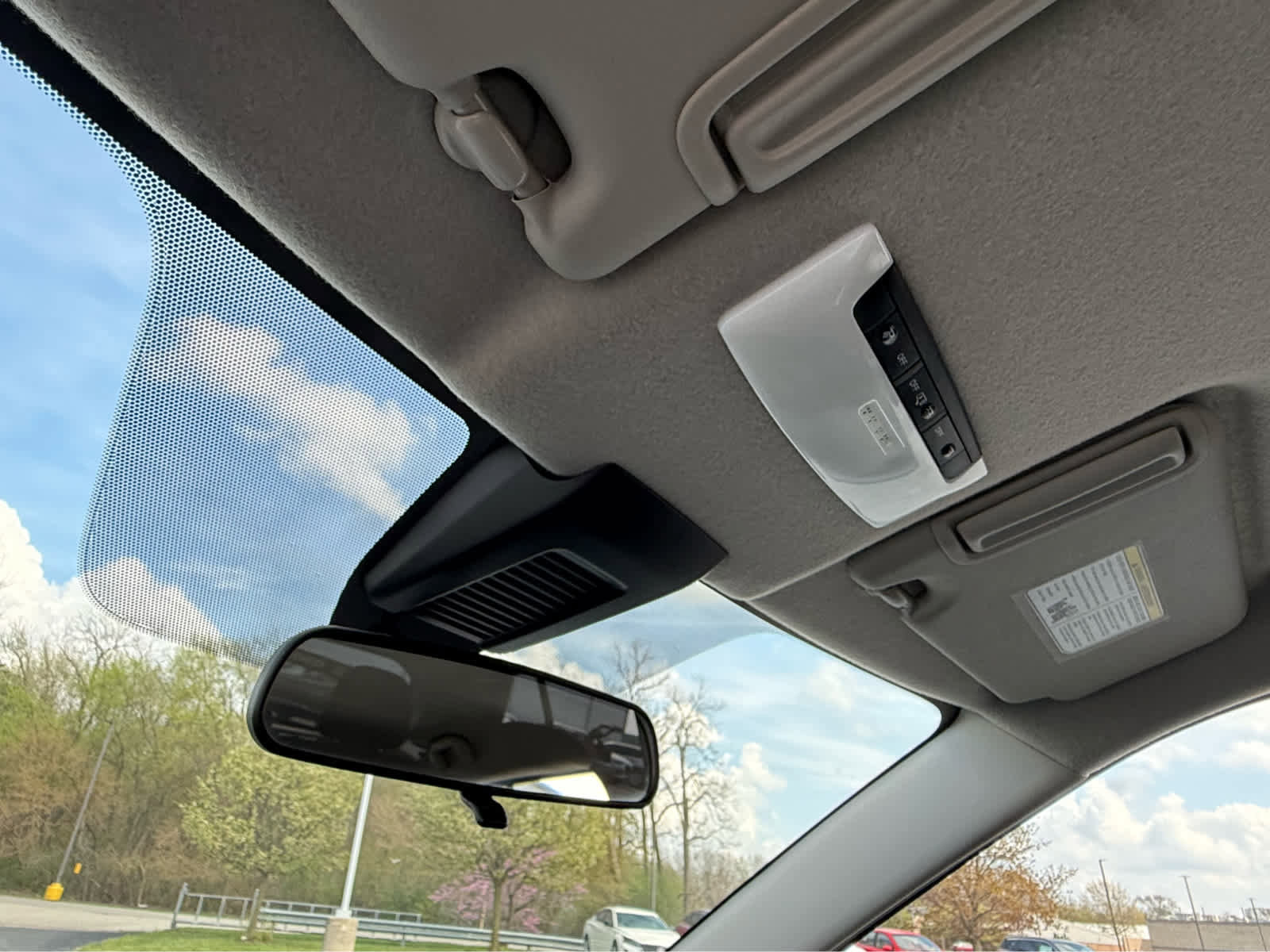 Used 2025 Nissan Kicks Play S FWD image 27