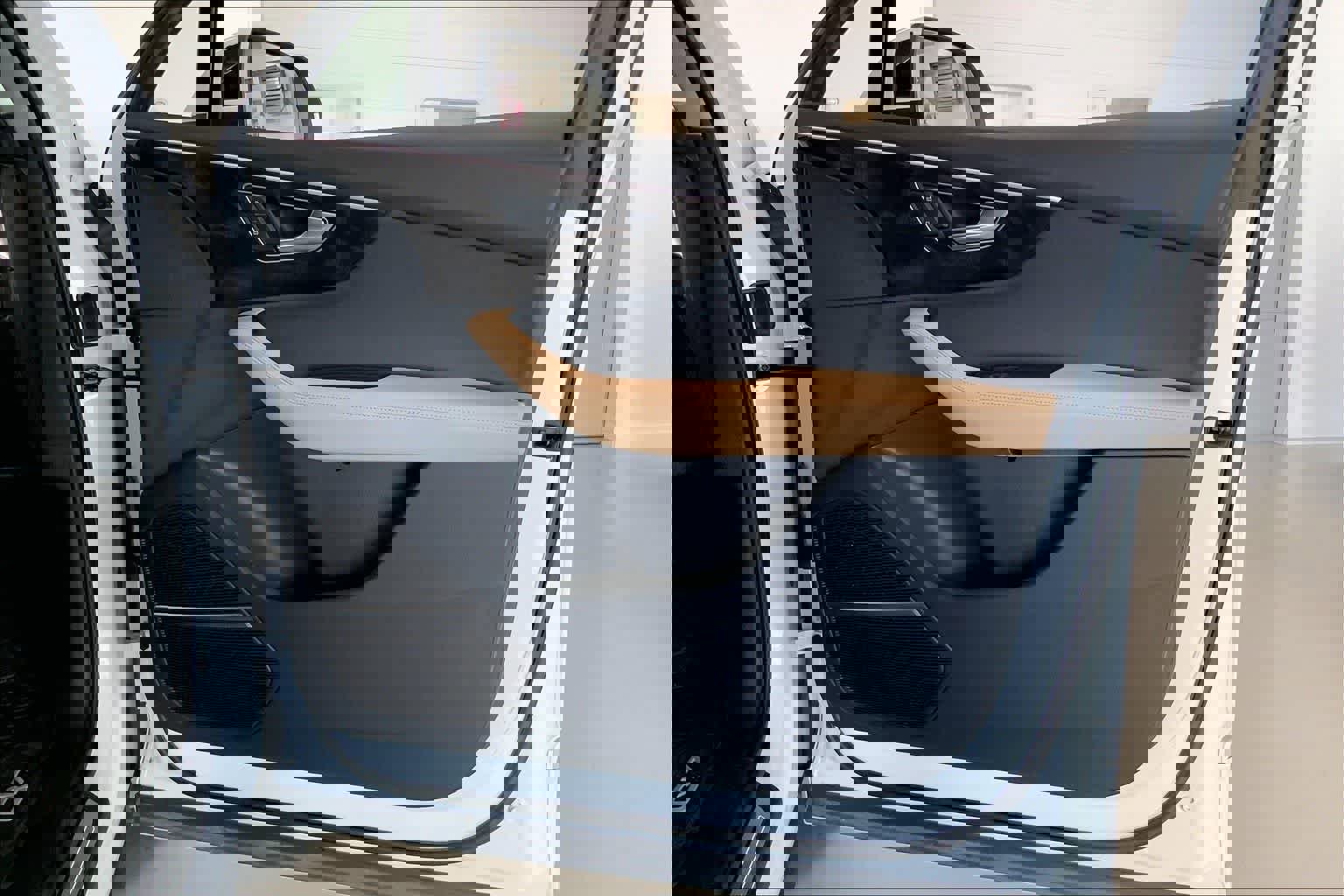 Certified 2025 Audi Q7 3.0T Premium Plus image 26