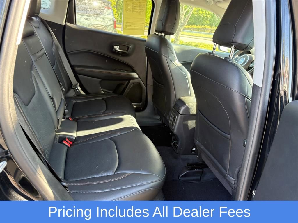 Used 2018 Jeep Compass Limited w/ Navigation Group AWD/4WD image 18