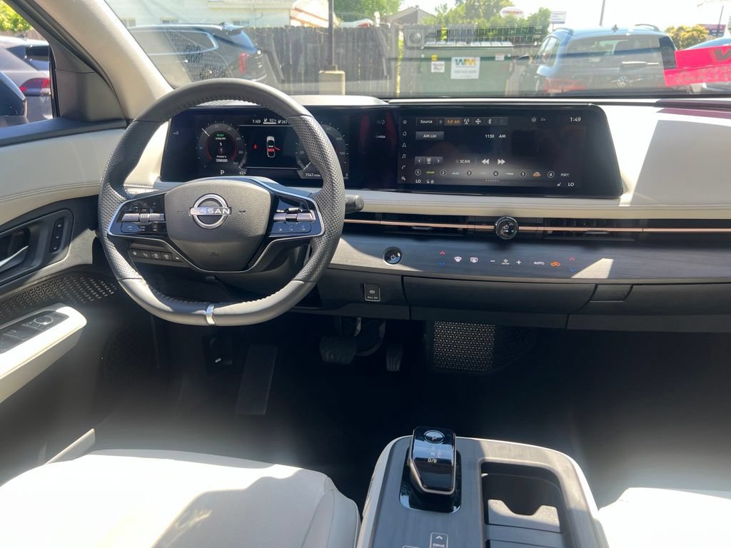 Used 2024 Nissan Ariya AWD image 20
