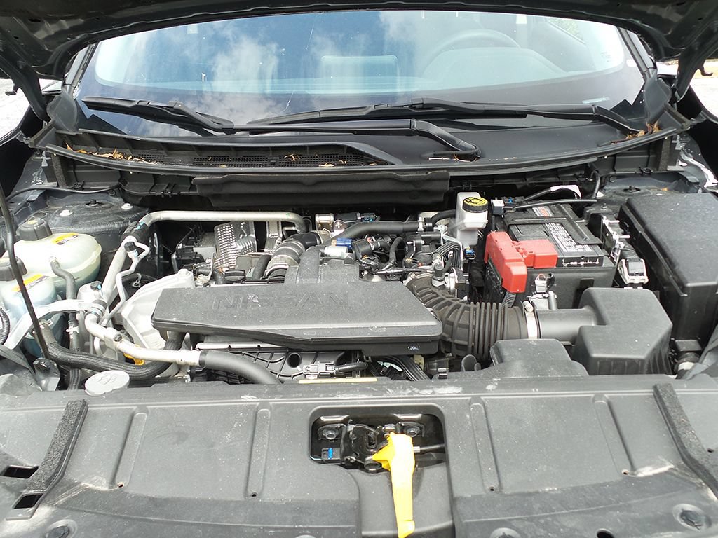 Used 2024 Nissan Rogue S FWD image 17