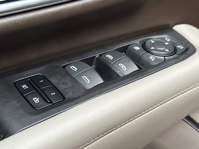 Used 2021 Chevrolet Tahoe LT w/ LT Signature Package RWD image 23