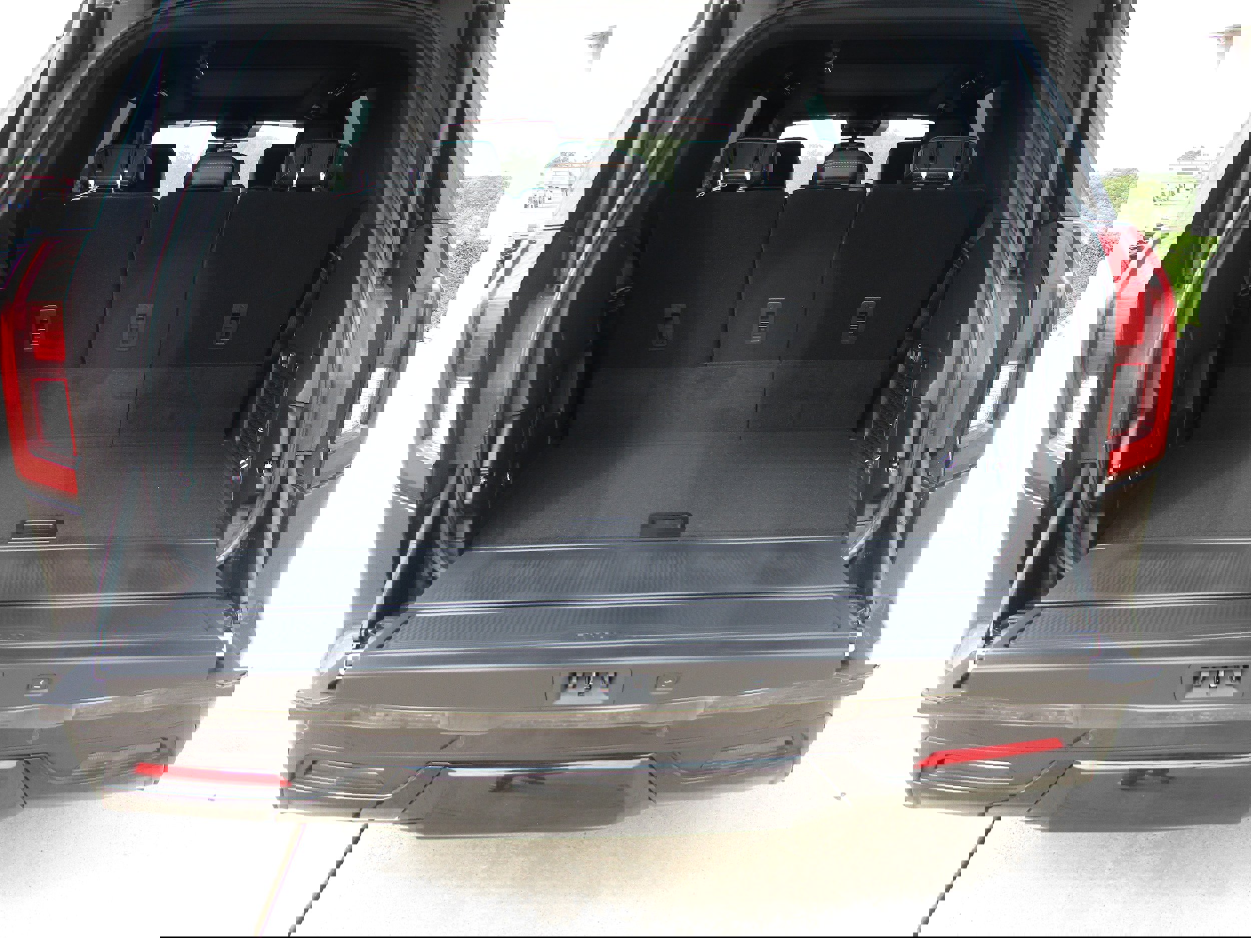 New 2025 Ford Expedition Tremor image 5