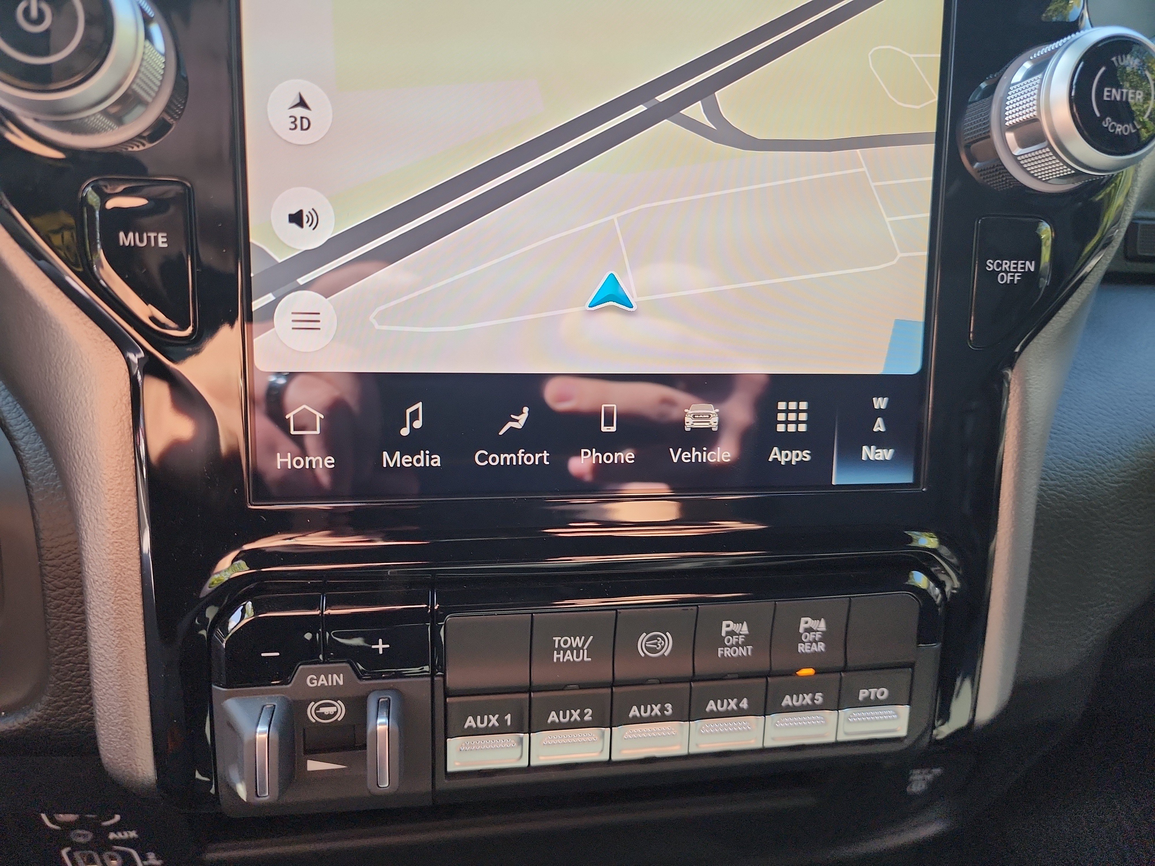 New 2026 RAM 5500 4x4 Crew Cab image 6