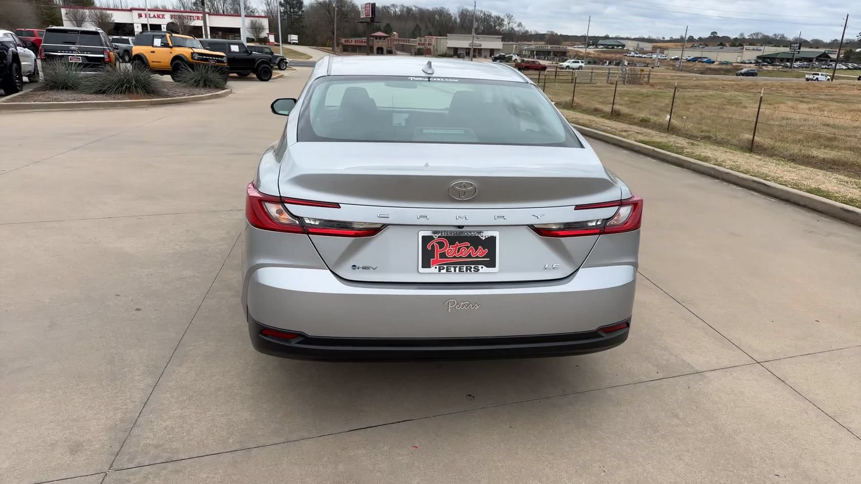 Used 2025 Toyota Camry LE FWD image 8