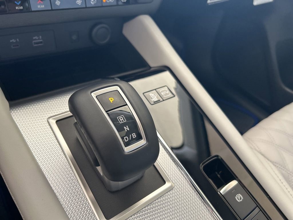 New 2025 Mitsubishi Outlander SEL image 10