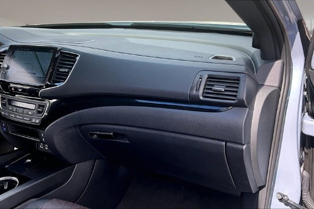 Certified 2026 Honda Ridgeline Black Edition image 25