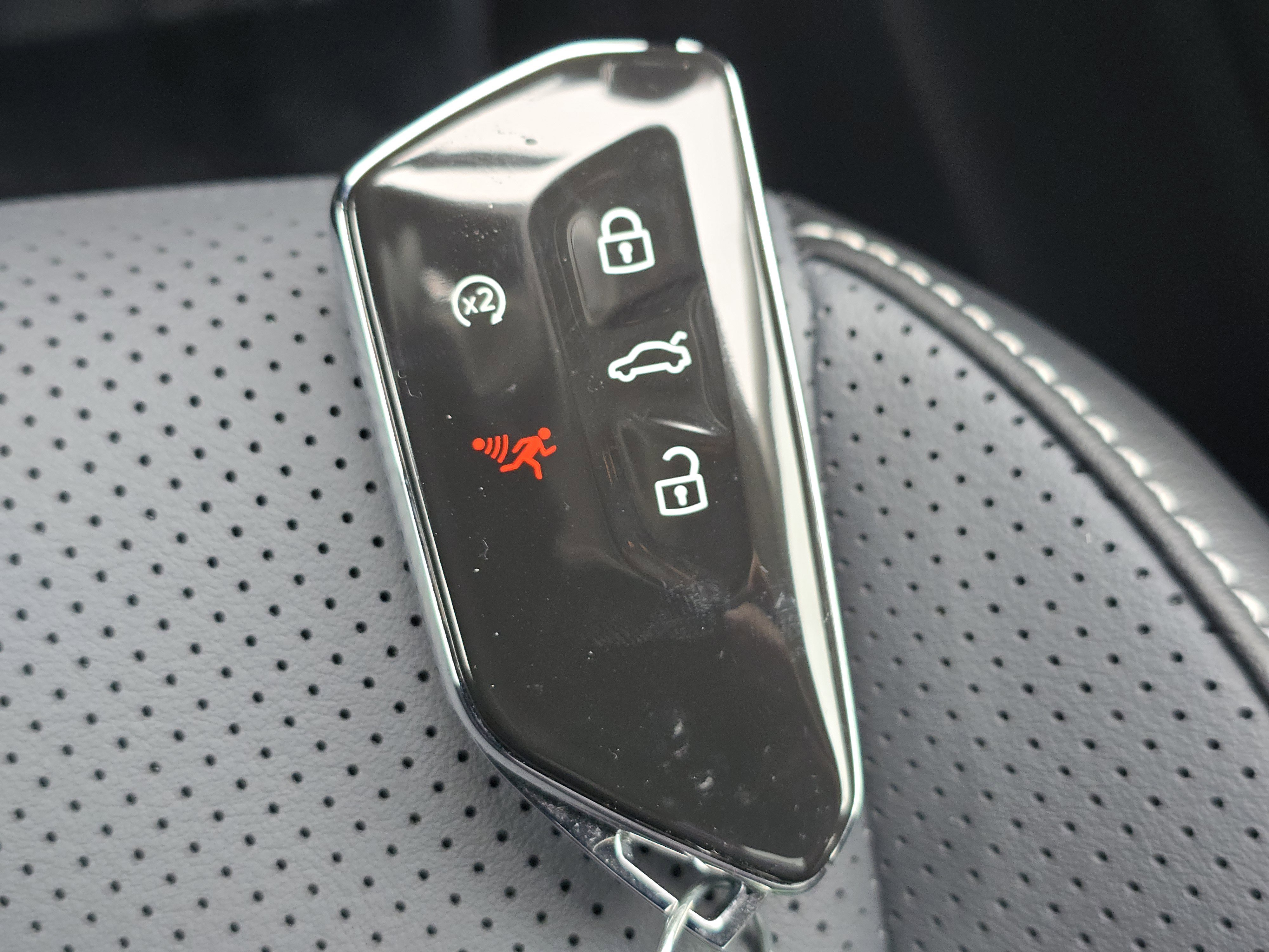 New 2026 Volkswagen Tiguan SE image 27