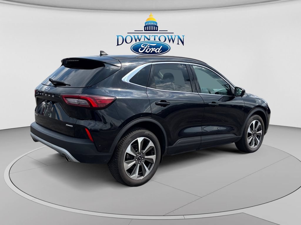 Used 2023 Ford Escape Platinum AWD/4WD image 26
