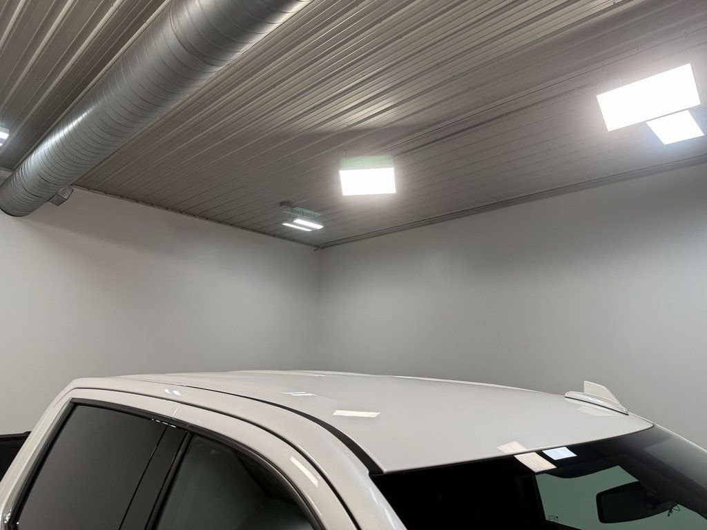 Used 2021 Chevrolet Silverado 1500 LTZ w/ Z71 Off-Road Package image 46