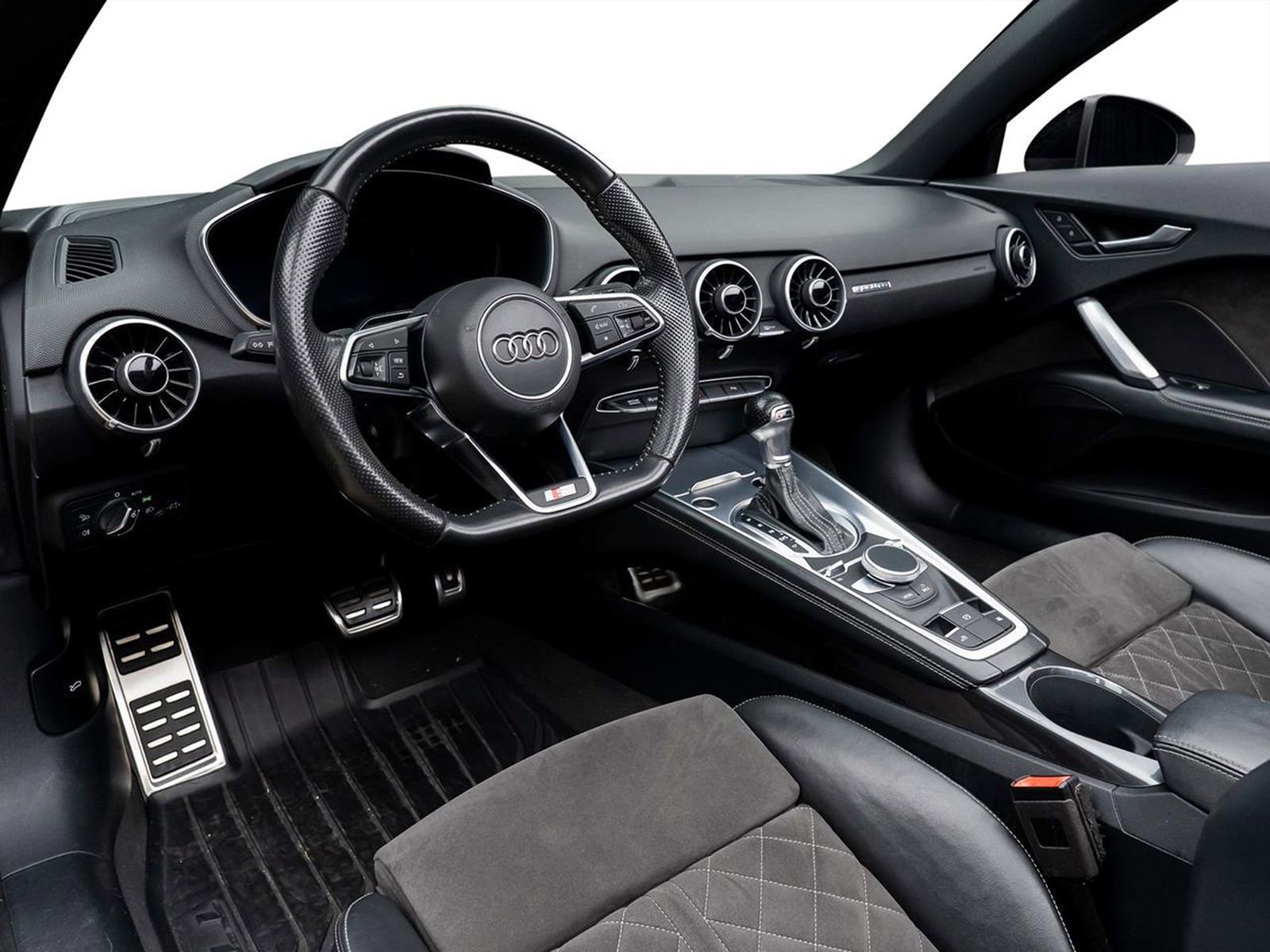 Used 2020 Audi TT 2.0T w/ S Line Competition Package image 39