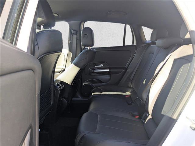 Used 2025 Mercedes-Benz GLA 250 image 18
