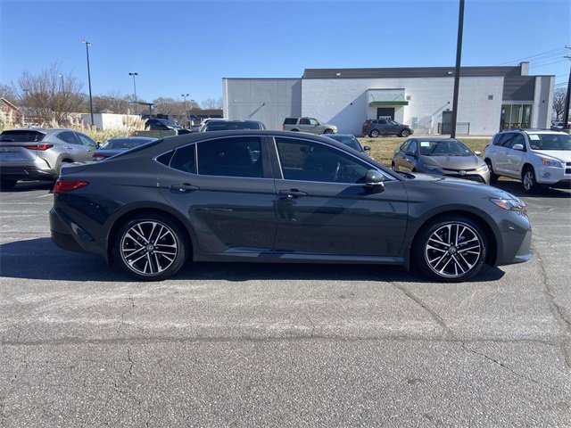 Used 2025 Toyota Camry XLE image 2