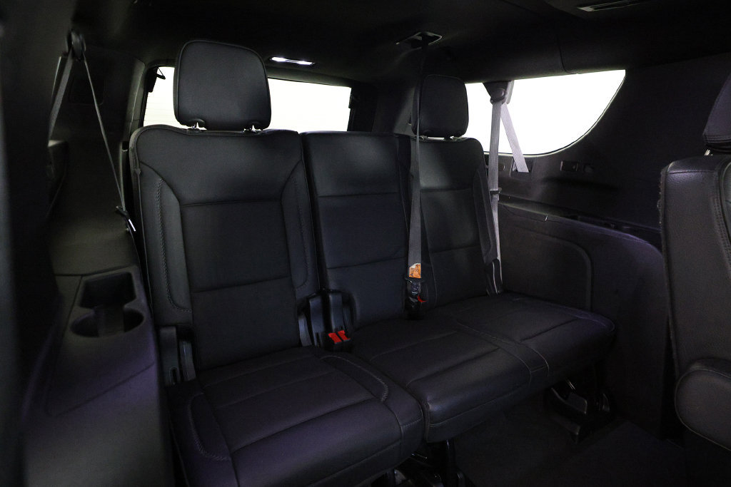 Used 2023 GMC Yukon XL Denali RWD image 12