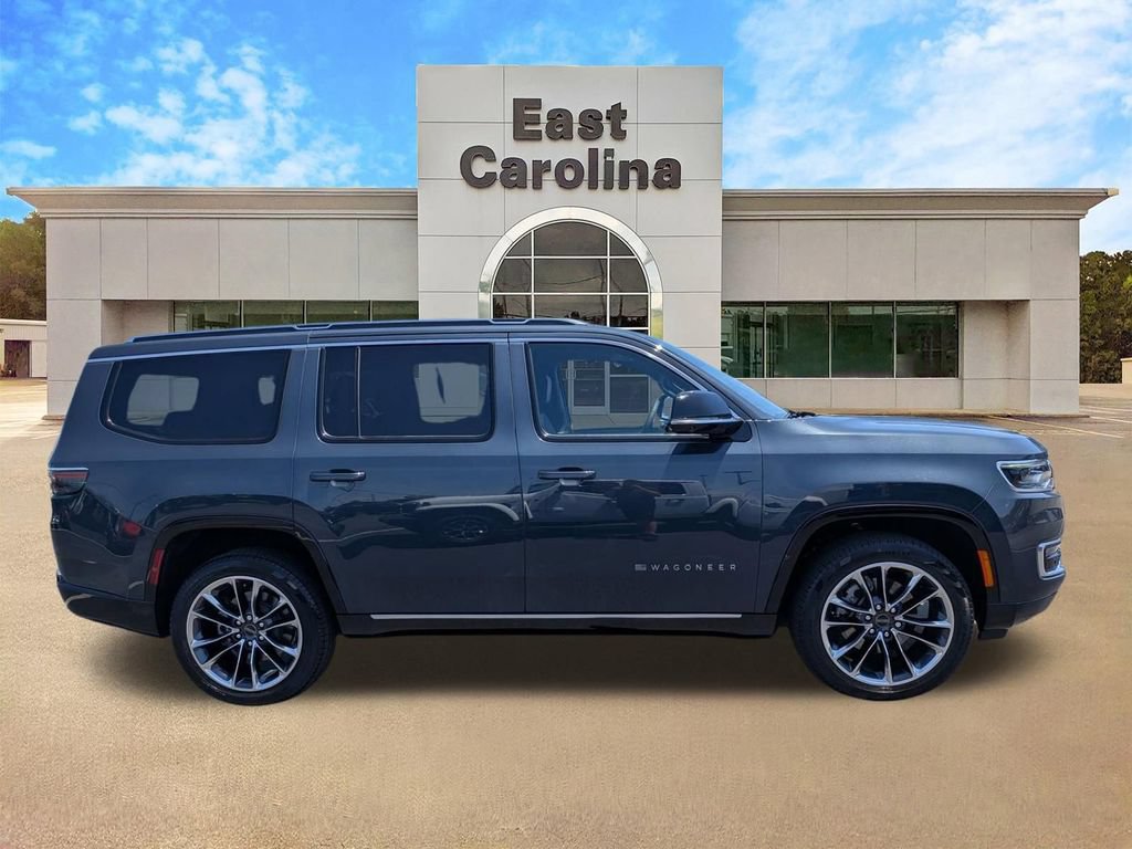 Used 2025 Jeep Wagoneer Series III w/ Premium Group I AWD/4WD image 2