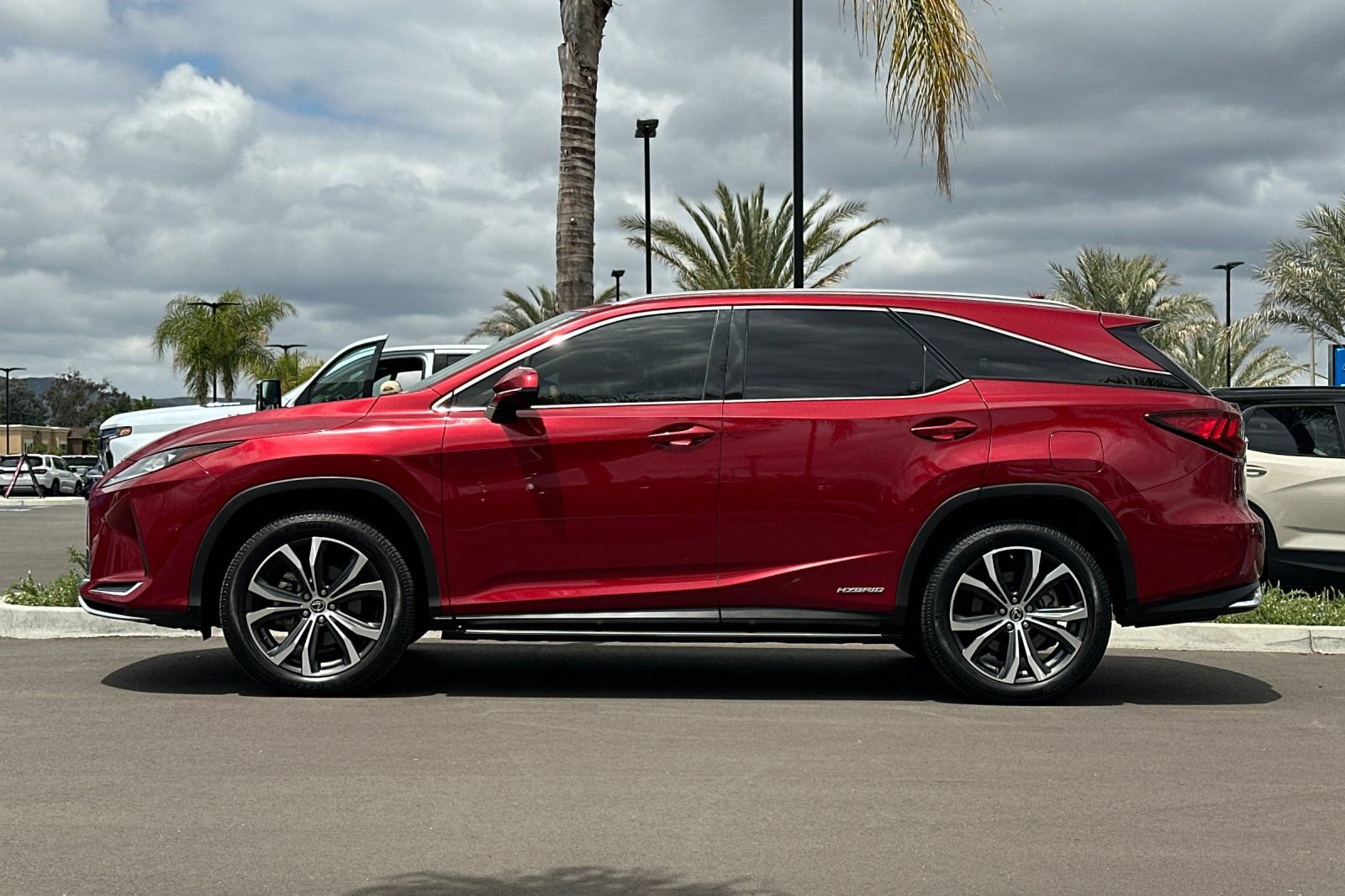 Used 2020 Lexus RX 450hL AWD w/ Premium Package image 7