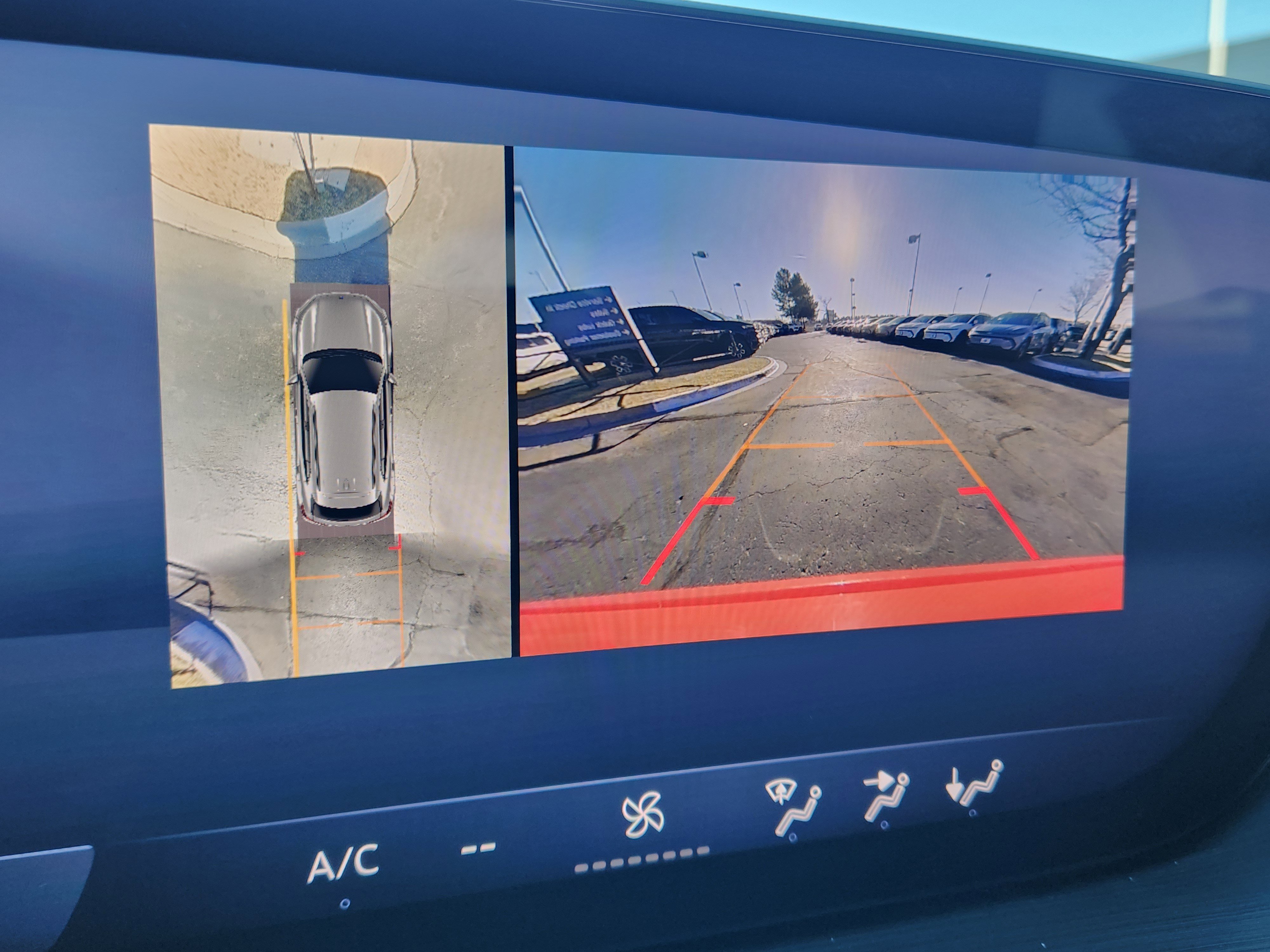 Certified 2025 Buick Envision Preferred image 24