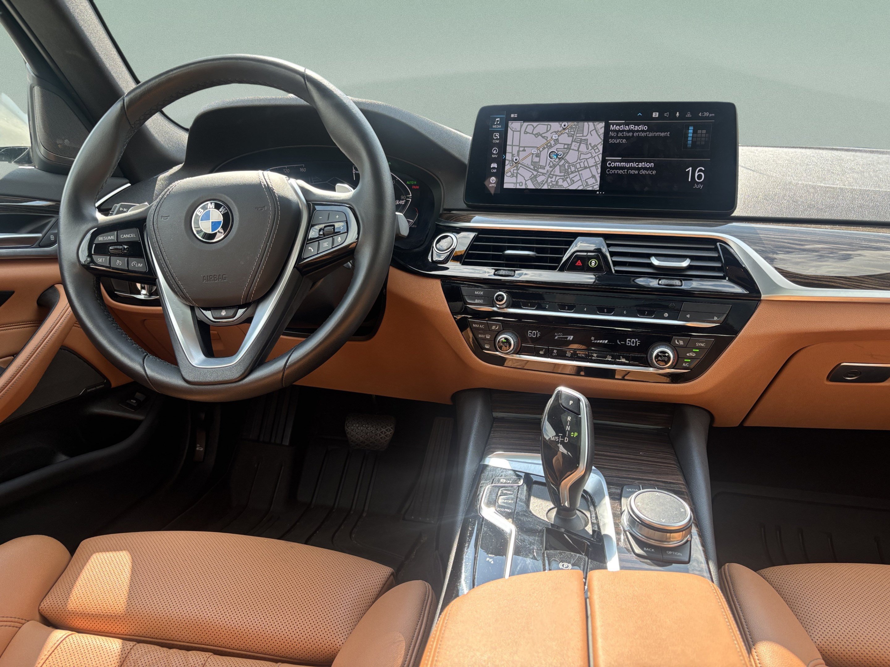 Used 2023 BMW 530i w/ Premium Package RWD image 7