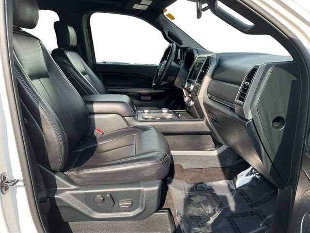 Used 2020 Ford Expedition Max XLT w/ Equipment Group 202A AWD/4WD image 17