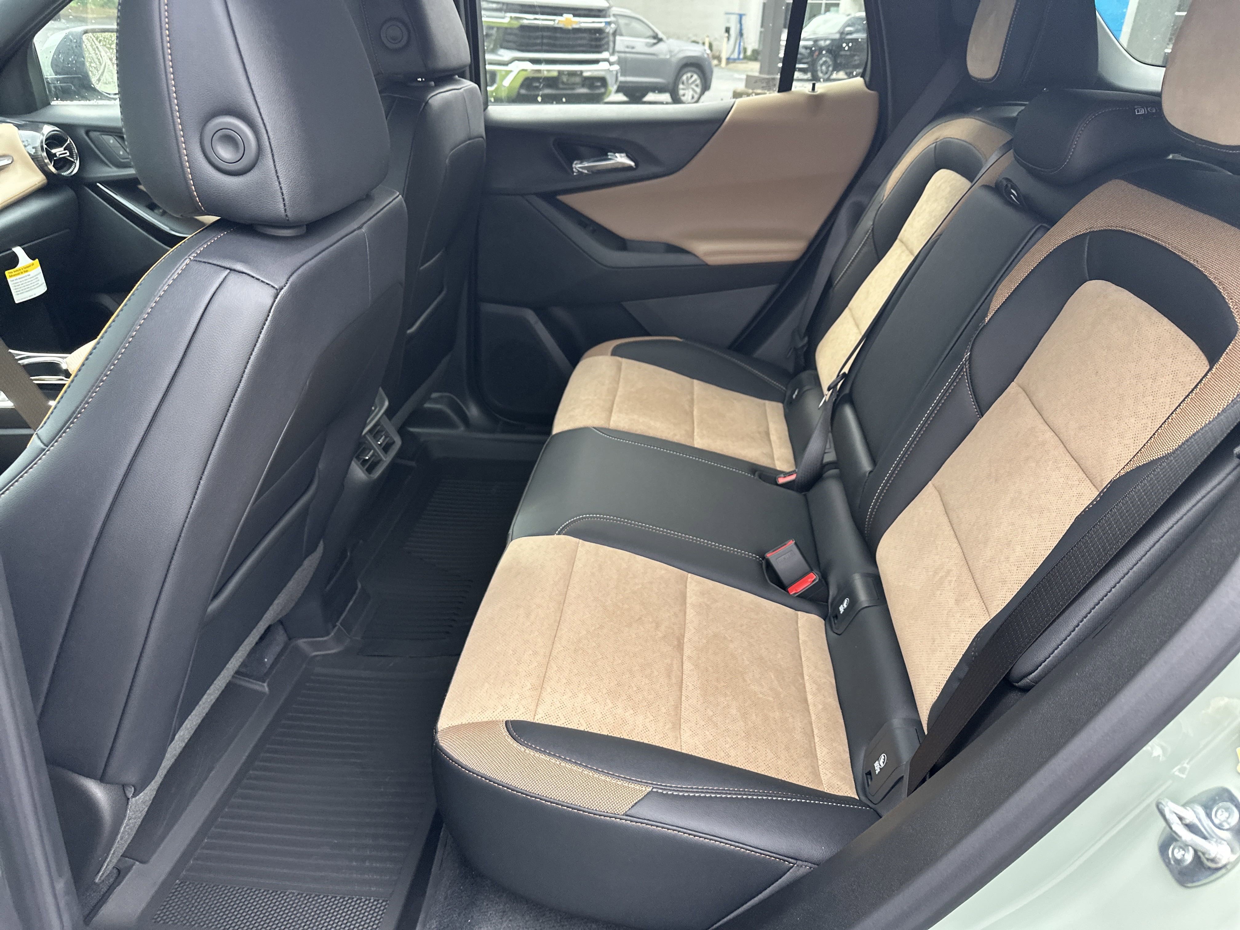 New 2026 Chevrolet Equinox ACTIV w/ Convenience Package III image 20