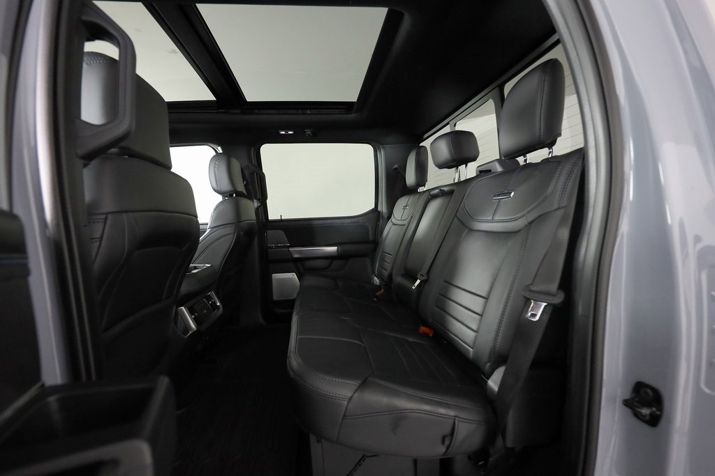 Used 2025 Ford F450 Platinum w/ FX4 Off-Road Package image 13
