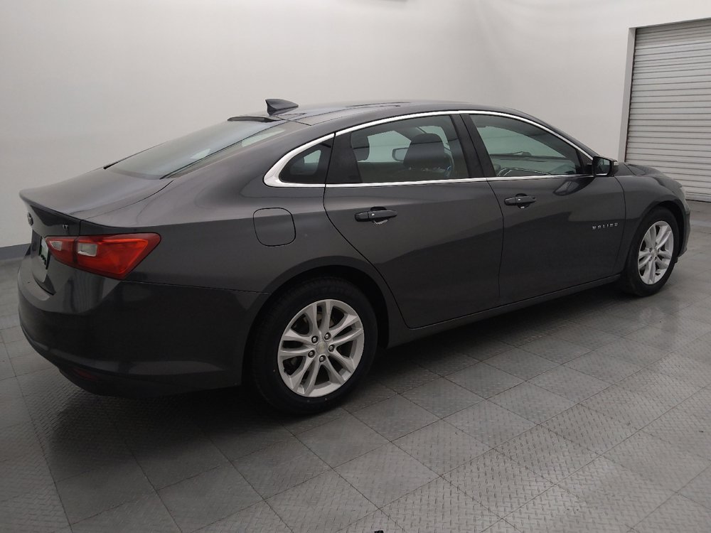 Used 2016 Chevrolet Malibu LT image 10