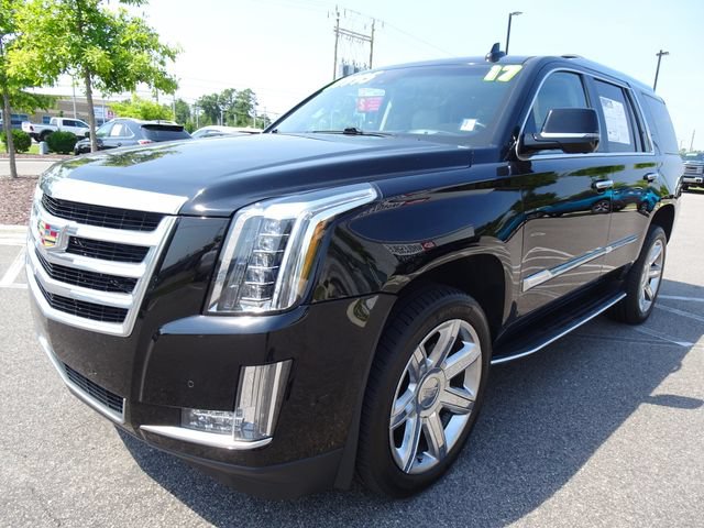 Used 2017 Cadillac Escalade Luxury AWD/4WD image 8