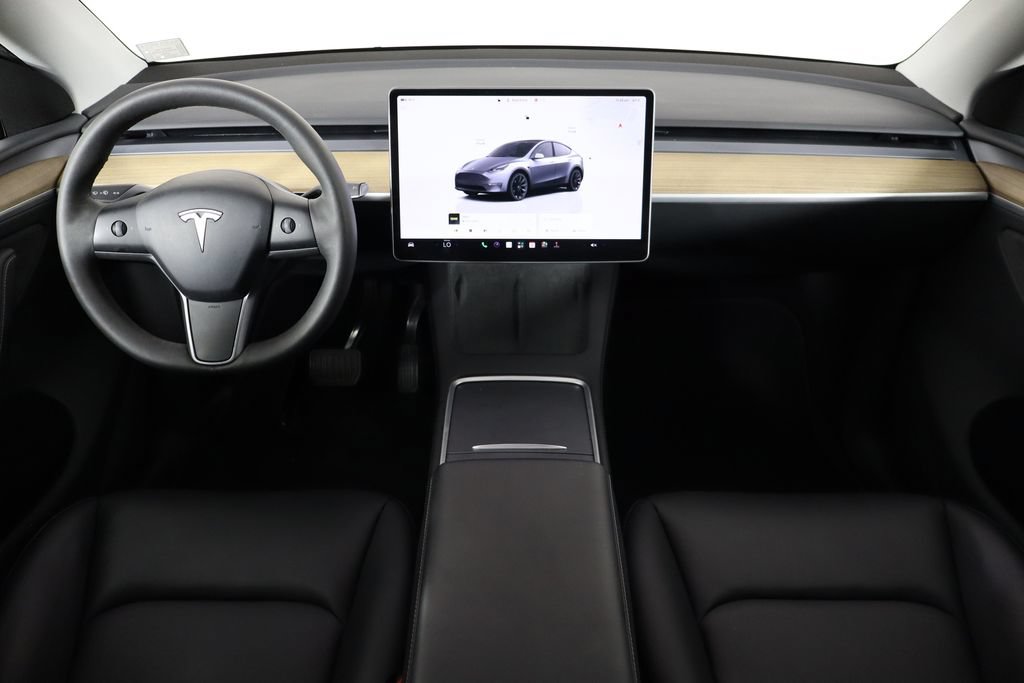 Used 2024 Tesla Model Y Long Range AWD/4WD image 11
