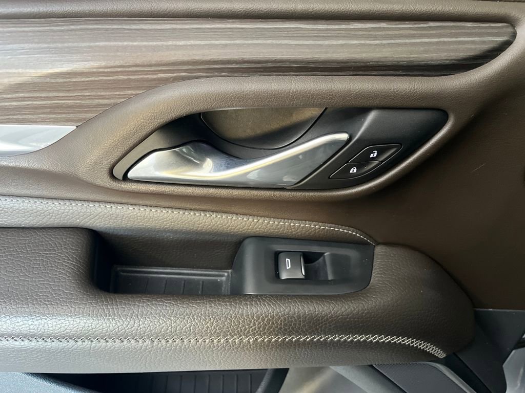 Used 2021 GMC Yukon Denali w/ Denali Premium Package image 5