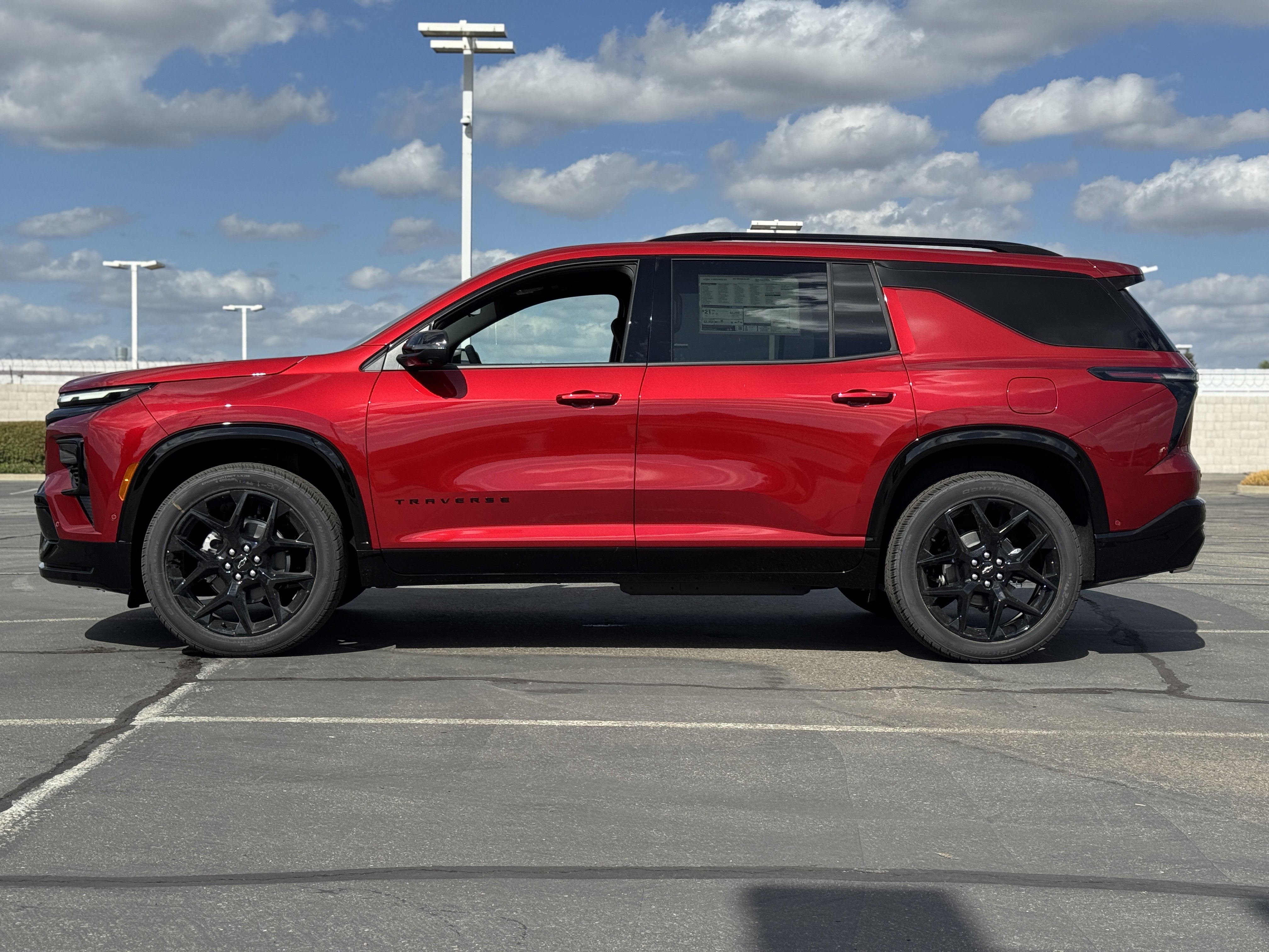 New 2026 Chevrolet Traverse RS w/ LPO, Floor Liner Package image 4