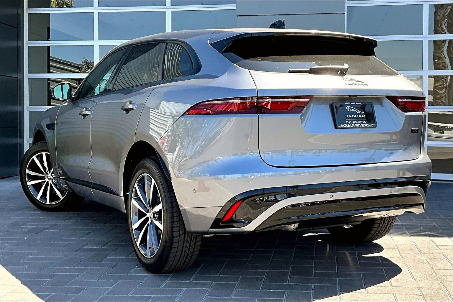 New 2026 Jaguar F-PACE R-Dynamic S AWD/4WD image 3